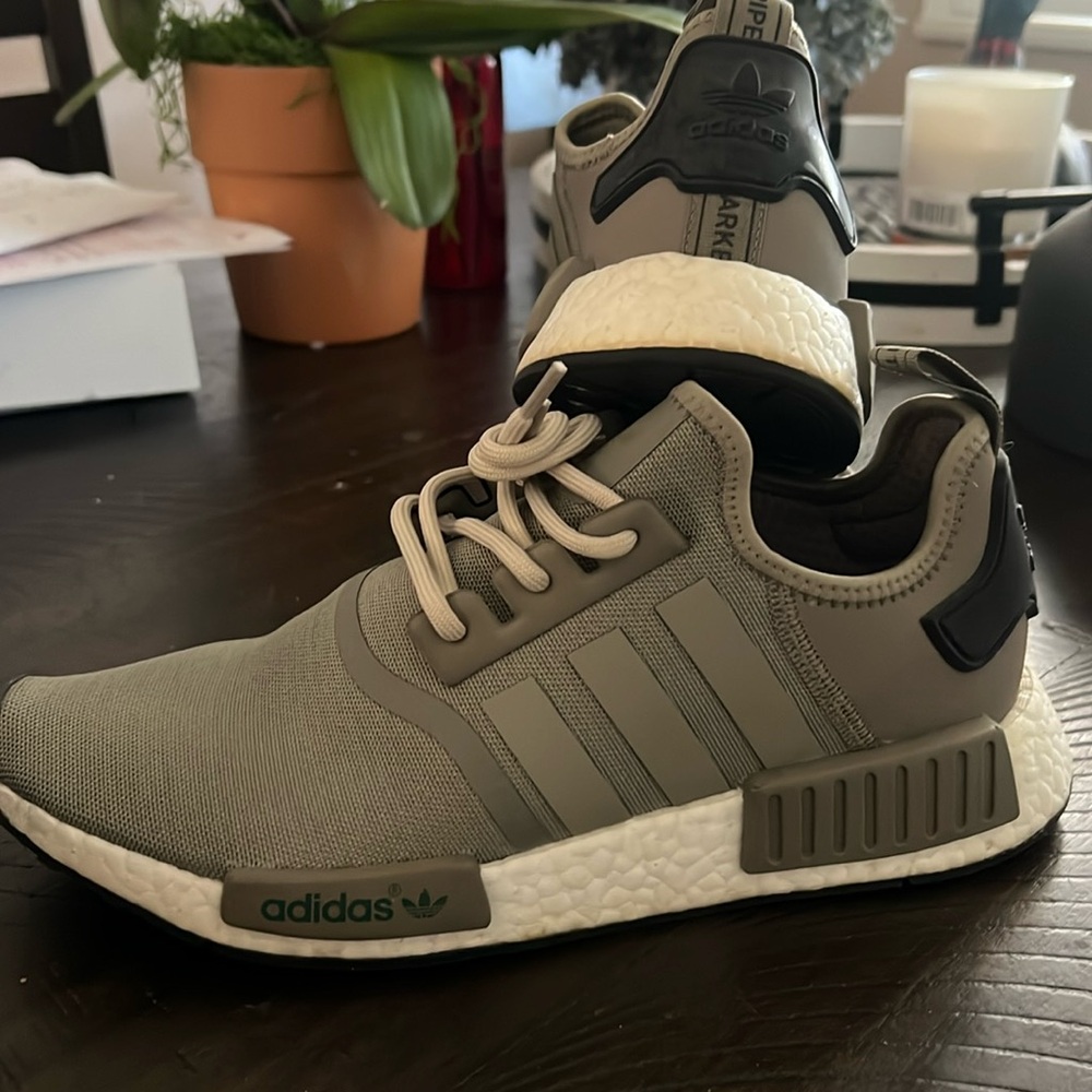 Men’s like-new Adidas NMD size 9.5. No box